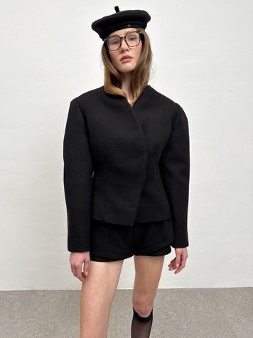 Силуетний жакет чорного кольору Fall Winter XS/S vocutiee36xss фото