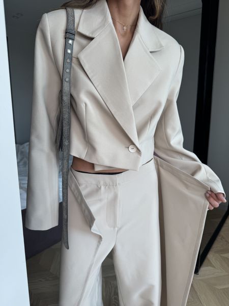 Жакет кроп бежевого кольору Premium XS/S cutiesuit04xs-s фото